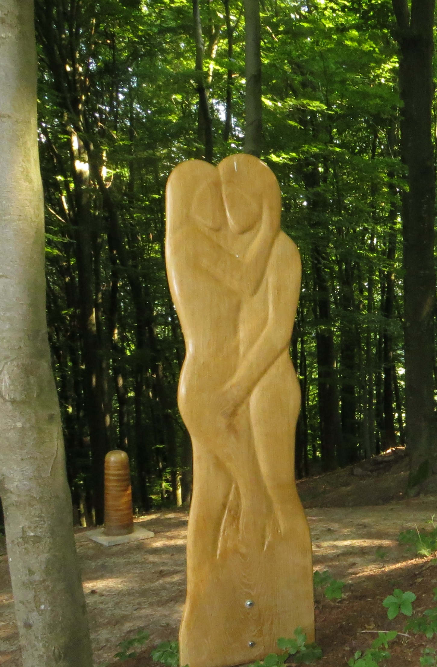 Love - Relieffigur Holzfigur Relieffigur von Holzbildhauer Hans-Ulrich Wartenweiler