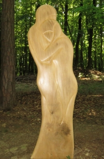 Inniges Paar 1 - Holzfigur Relieffigur von Holzbildhauer Hans-Ulrich Wartenweiler
