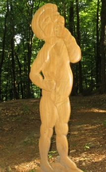 Nachdenkend - Relieffigur Holzfigur Relieffigur von Holzbildhauer Hans-Ulrich Wartenweiler