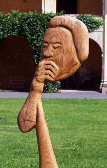 Denker - Holzskulptur-Archiv von Skulpturenwald Hans-Ulrich Wartenweiler - Holzobjekte, Holzfiguren, Holzdesign