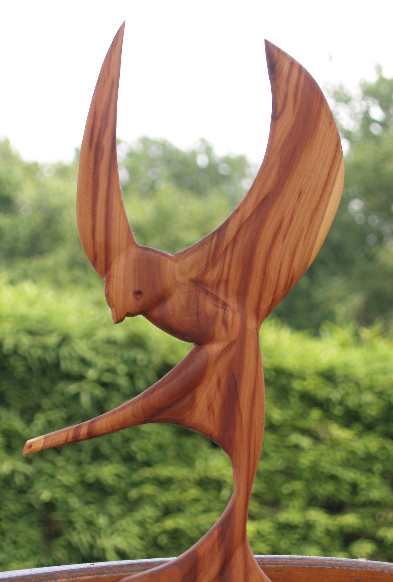 Vogel 2 - Holzskulptur-Archiv von Skulpturenwald Hans-Ulrich Wartenweiler - Holzobjekte, Holzfiguren, Holzdesign